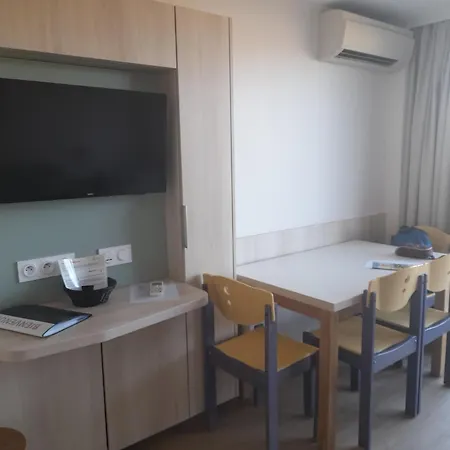 Pierre Et Les Jardins De La Cote D'azur Mandrier Apartament Saint-Mandrier-sur-Mer