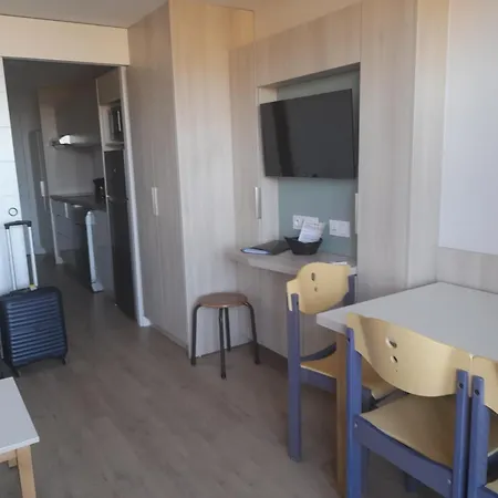 Pierre Et Les Jardins De La Cote D'azur Mandrier *